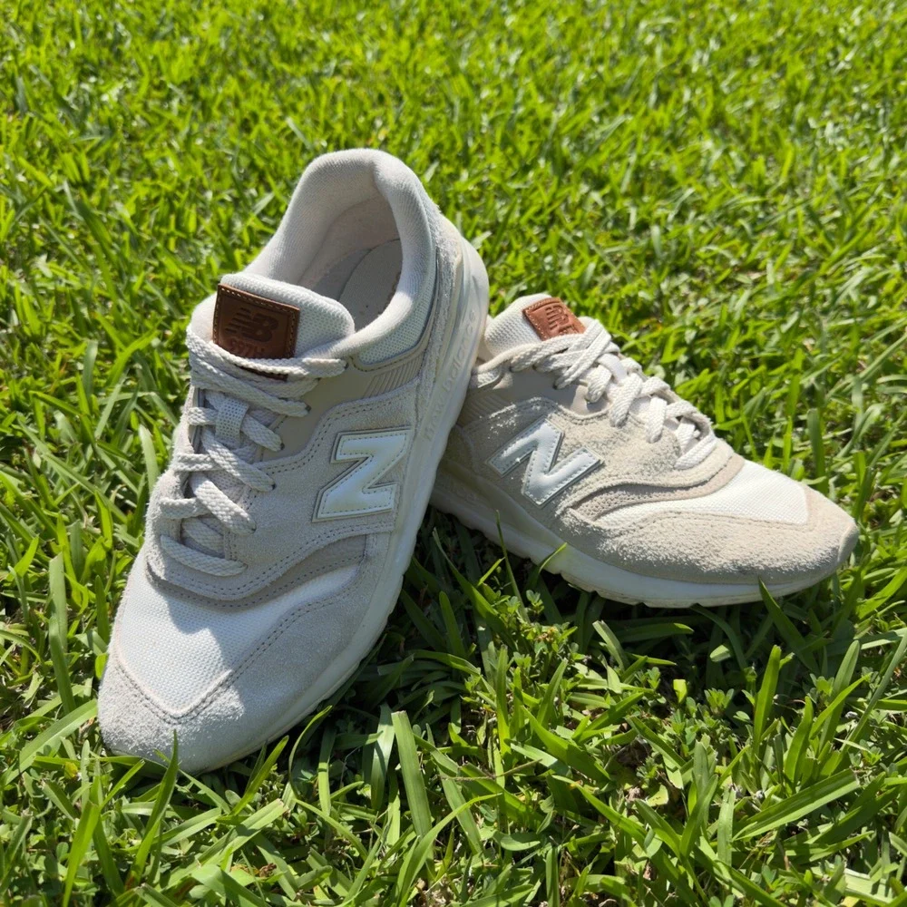 New Balance 997H Angora Sea Salt Sneakers CM997HOB Womens 9 Mens 7.5